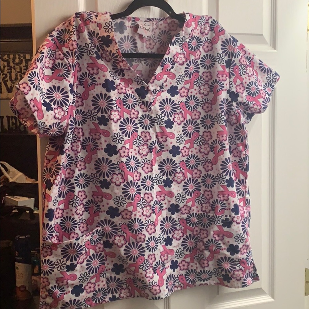 Scrub top